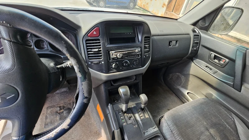 Mitsubishi Pajero 3.2 DI-D, снимка 6 - Автомобили и джипове - 51245075