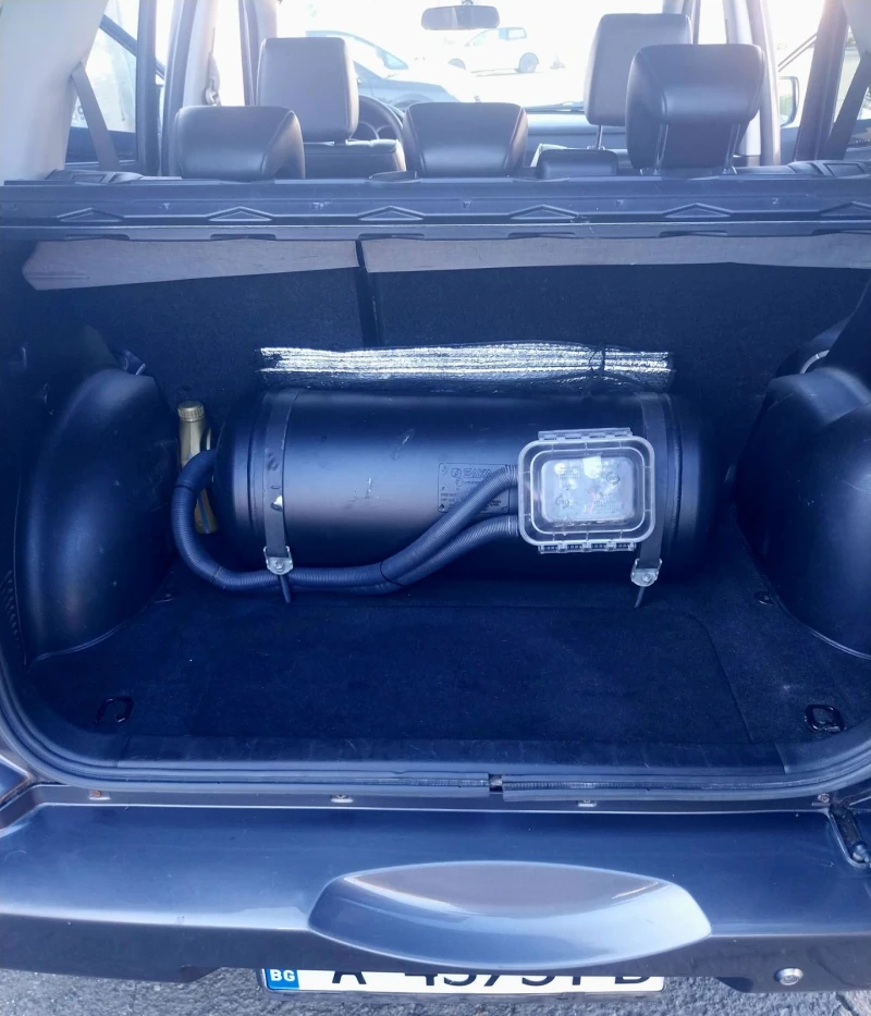 Suzuki Grand vitara, снимка 13 - Автомобили и джипове - 52468384