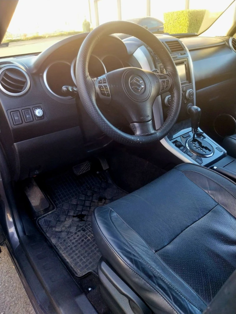 Suzuki Grand vitara, снимка 15 - Автомобили и джипове - 52468384