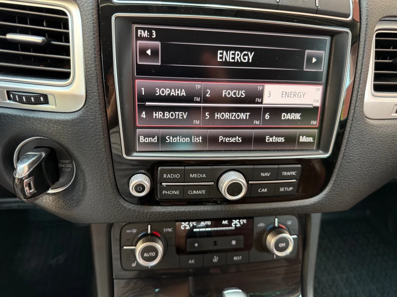 VW Touareg КОЖА-АВТОМАТ-КЛИМА, снимка 14 - Автомобили и джипове - 53190456