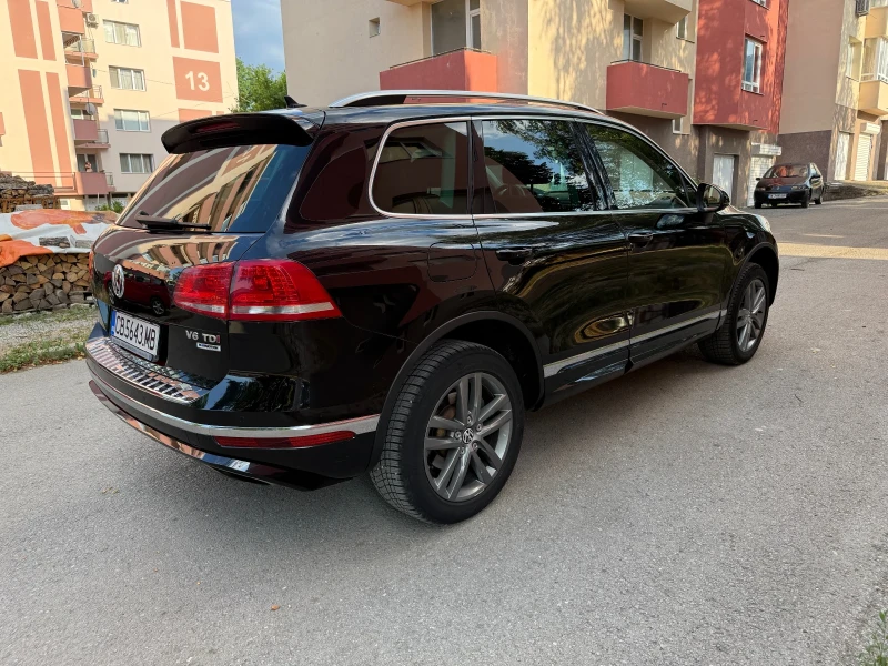 VW Touareg КОЖА-АВТОМАТ-КЛИМА, снимка 4 - Автомобили и джипове - 53190456