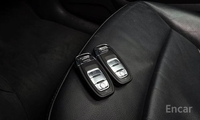 Audi Q5 Q5 2.0 TDI Quattro Dynamic 8R, снимка 13 - Автомобили и джипове - 54342369