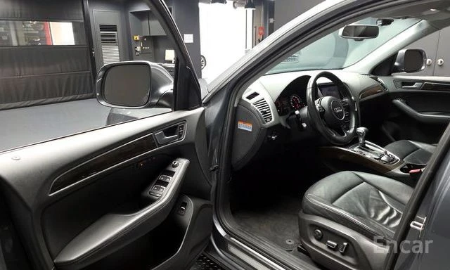 Audi Q5 Q5 2.0 TDI Quattro Dynamic 8R, снимка 7 - Автомобили и джипове - 54342369