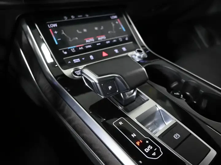 Audi Q7 Progressiv * S-Line * БЕЗ ИНЦИДЕНТИ * 360CAM* CARF, снимка 14 - Автомобили и джипове - 54812581