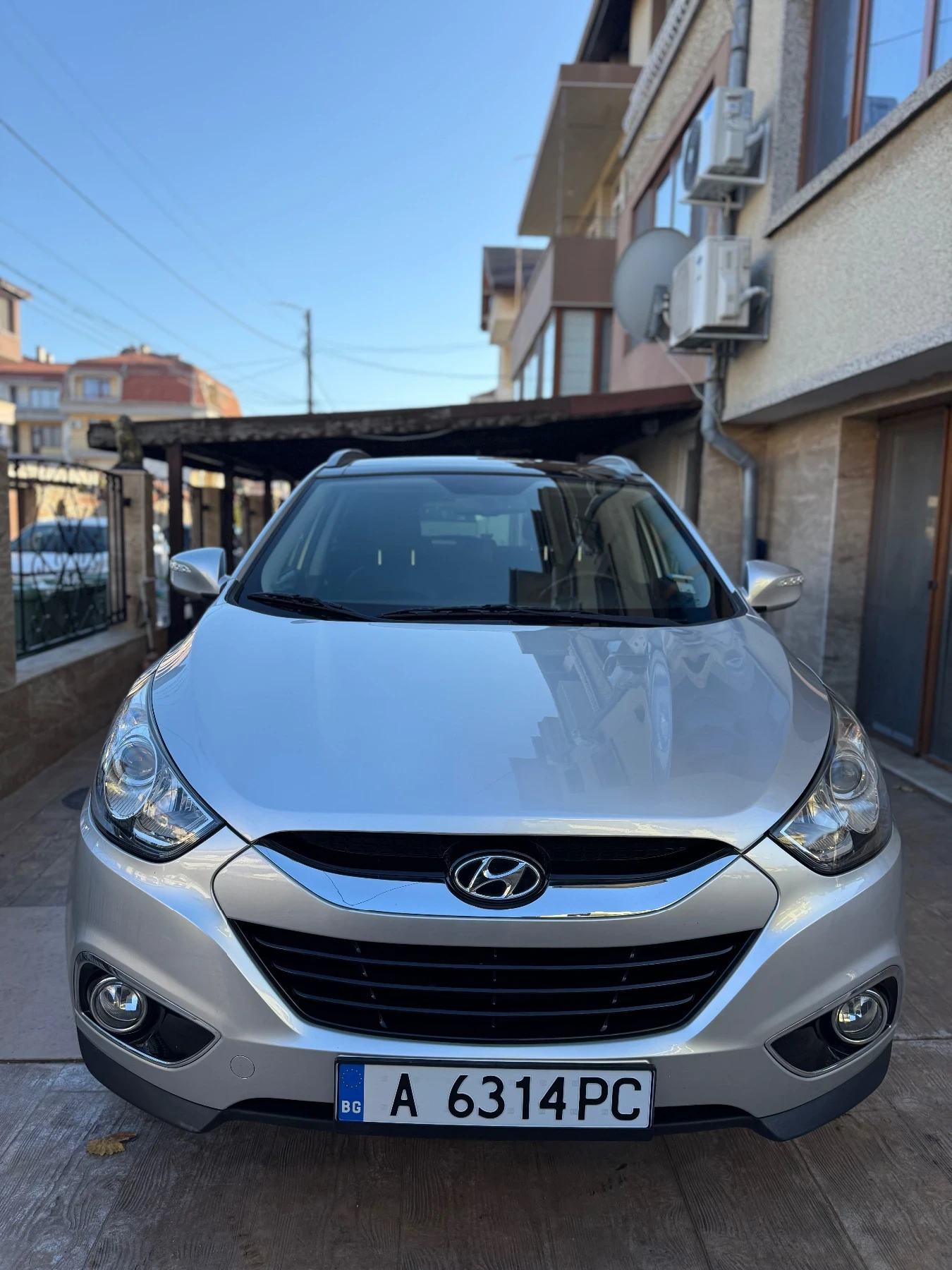 Hyundai IX35 2.0i / 163 / 4WD / Automatic / Swiss - изображение 3