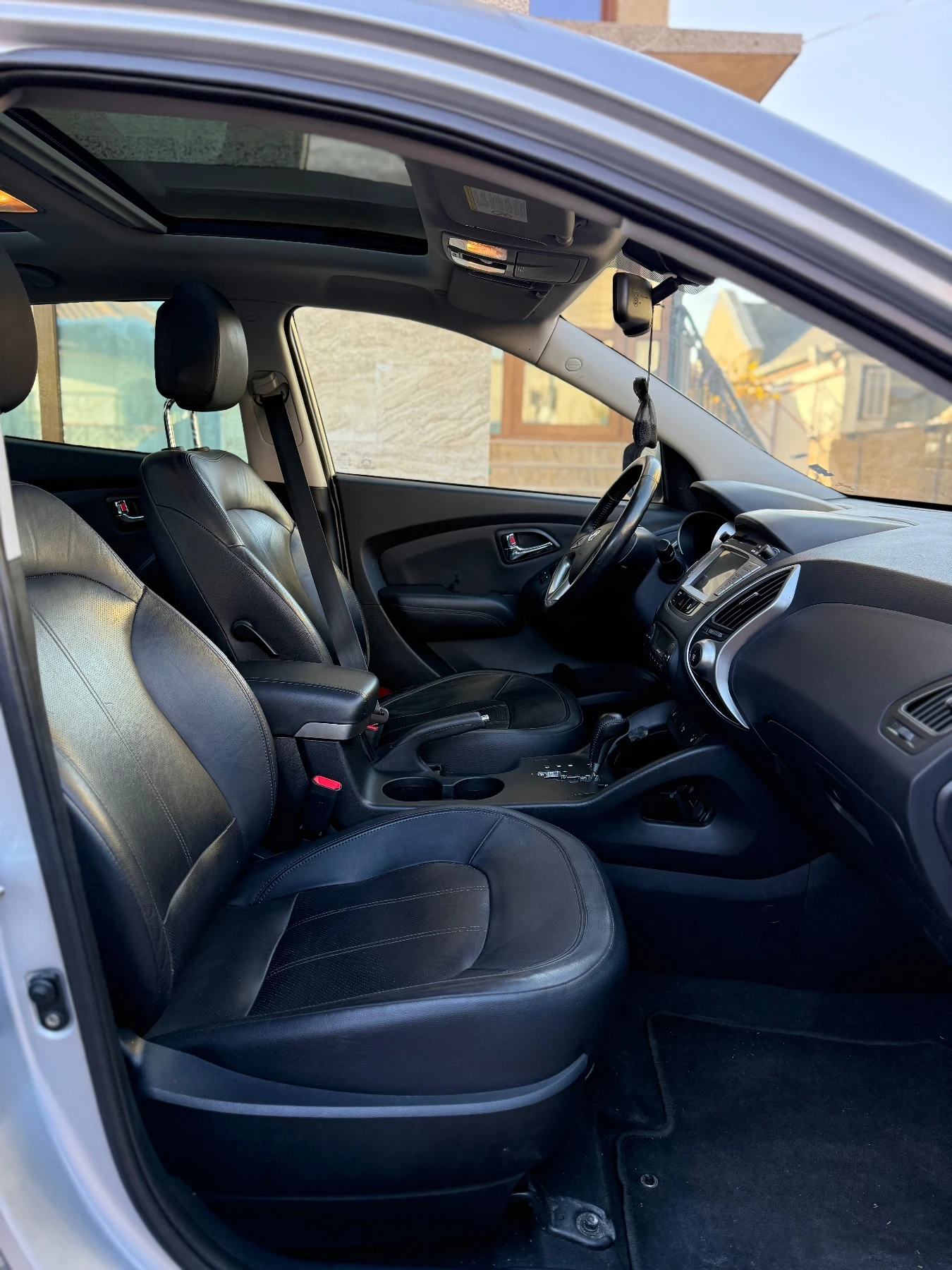 Hyundai IX35 2.0i / 163 / 4WD / Automatic / Swiss | Mobile.bg � ����������� 11
