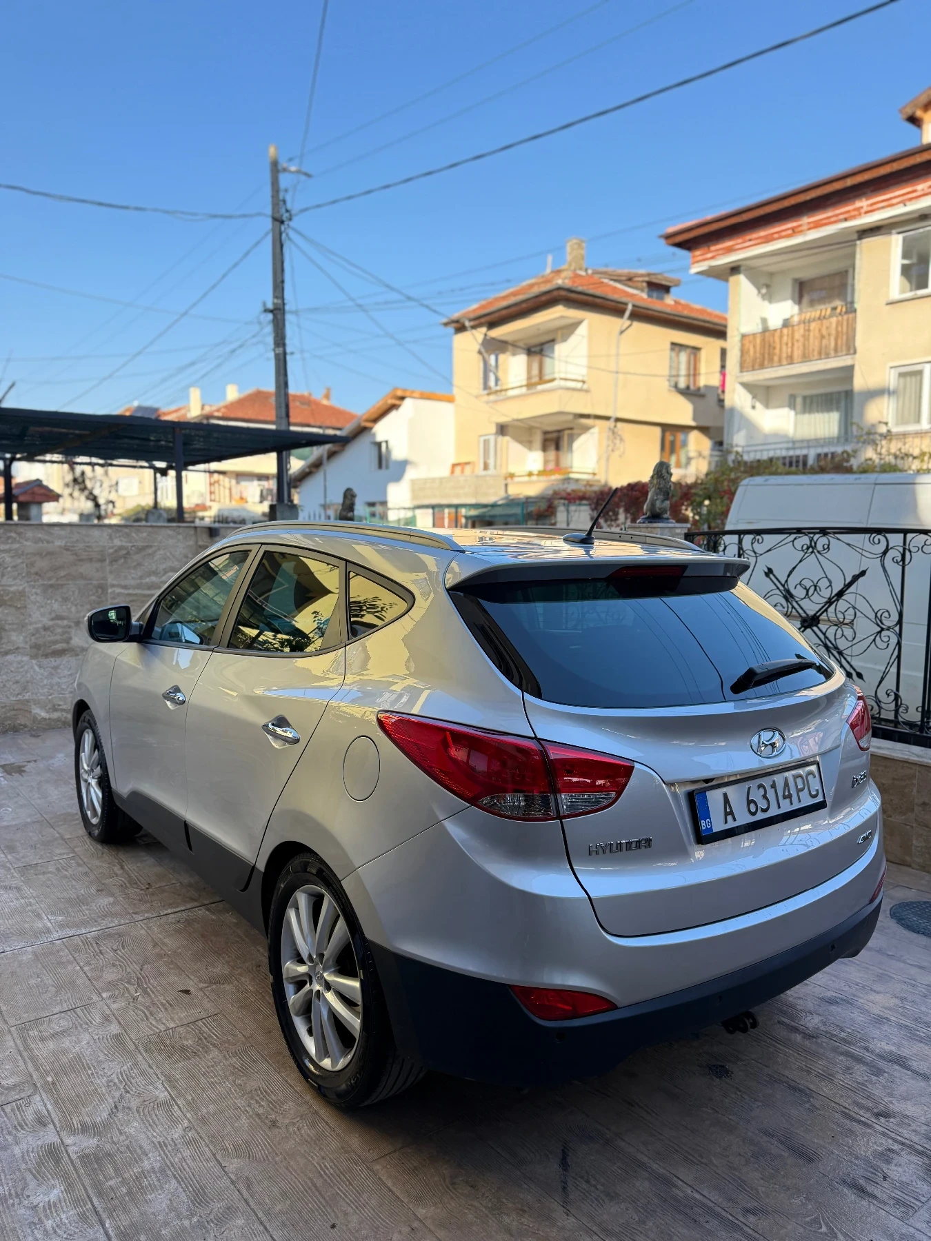 Hyundai IX35 2.0i / 163 / 4WD / Automatic / Swiss - изображение 7