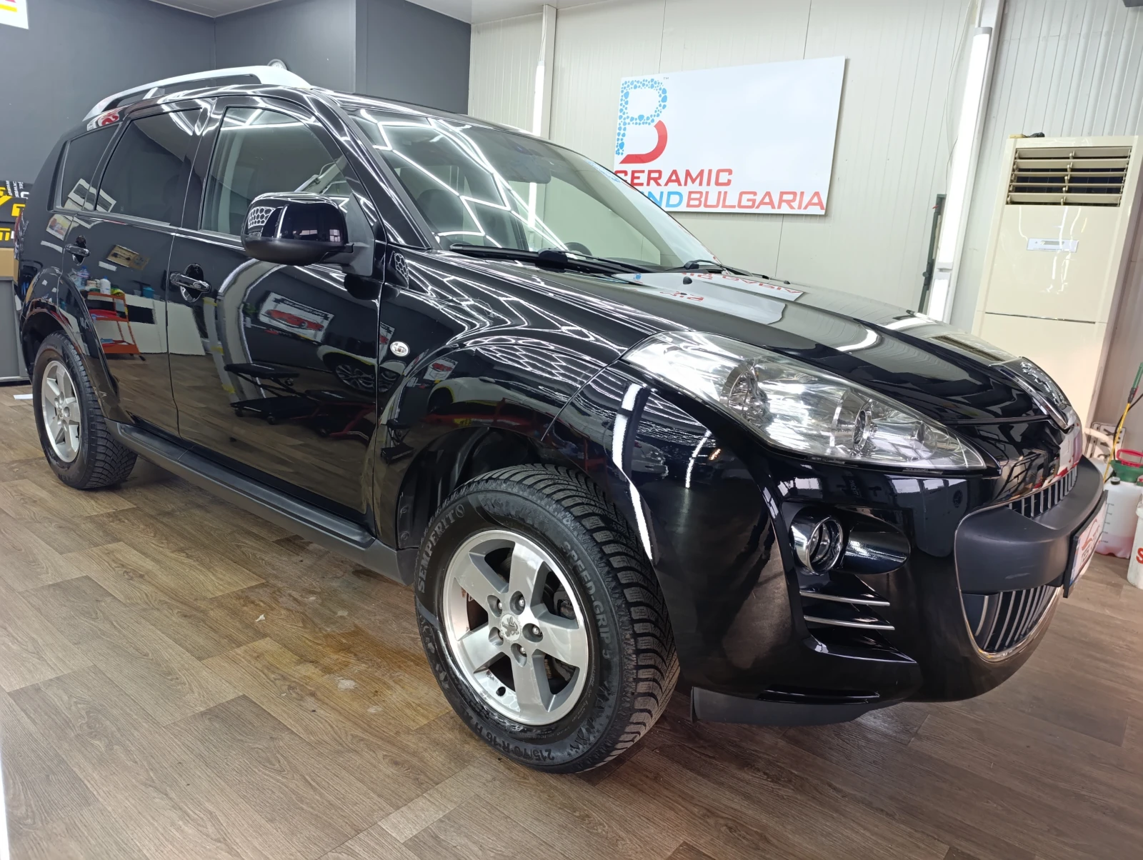 Peugeot 4007 2.2 HDi DCS6, снимка 4 - Автомобили и джипове - 54088147