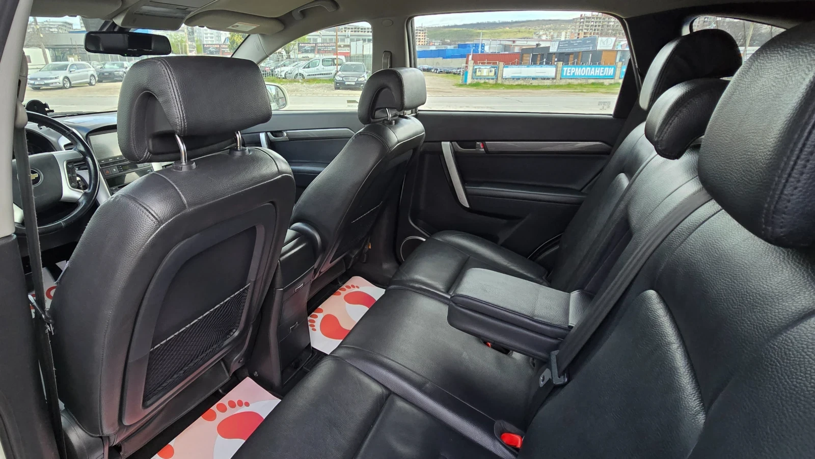 Chevrolet Captiva 2.0D/7МЕСТА/КОЖА/АВТОМАТ, снимка 14 - Автомобили и джипове - 54146472