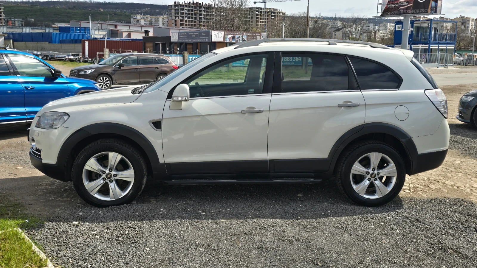 Chevrolet Captiva 2.0D/7МЕСТА/КОЖА/АВТОМАТ, снимка 4 - Автомобили и джипове - 54146472