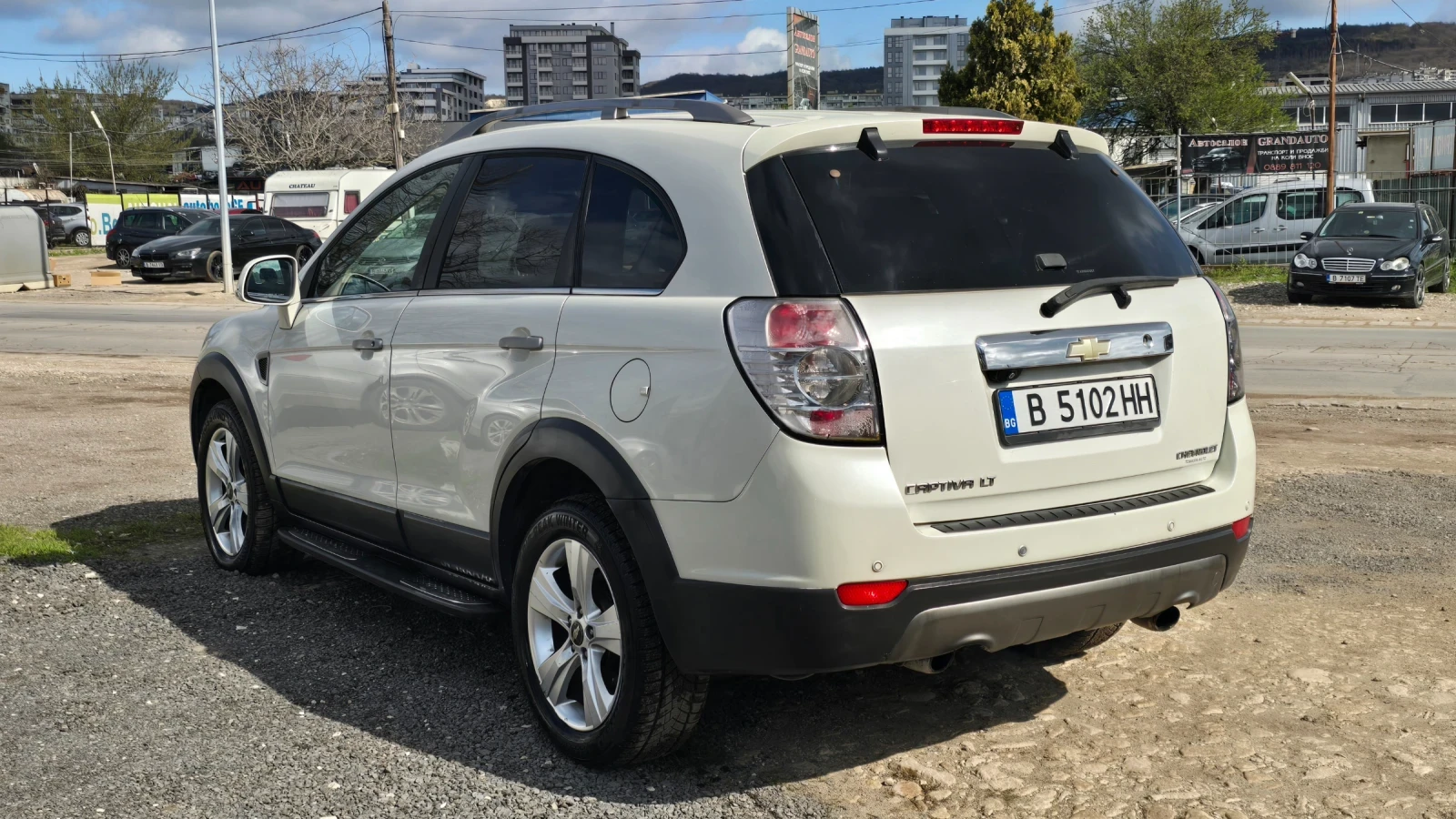 Chevrolet Captiva 2.0D/7МЕСТА/КОЖА/АВТОМАТ, снимка 5 - Автомобили и джипове - 54146472