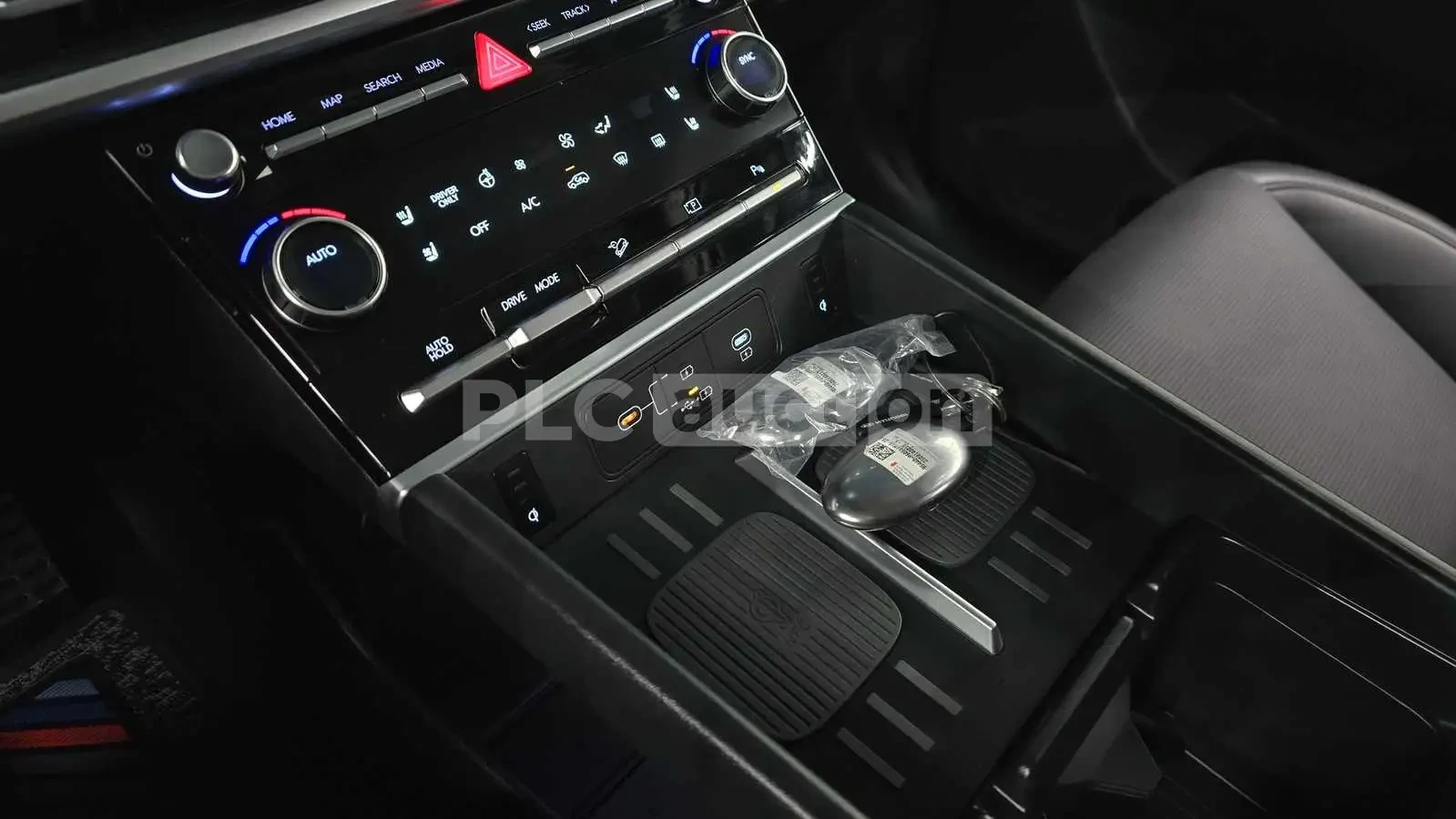 Hyundai Santa fe 1.6 HEV| DIST| CAM| ОБДУХ| ВКЛ.ТЕХНОТЕСТ, снимка 10 - Автомобили и джипове - 54602158