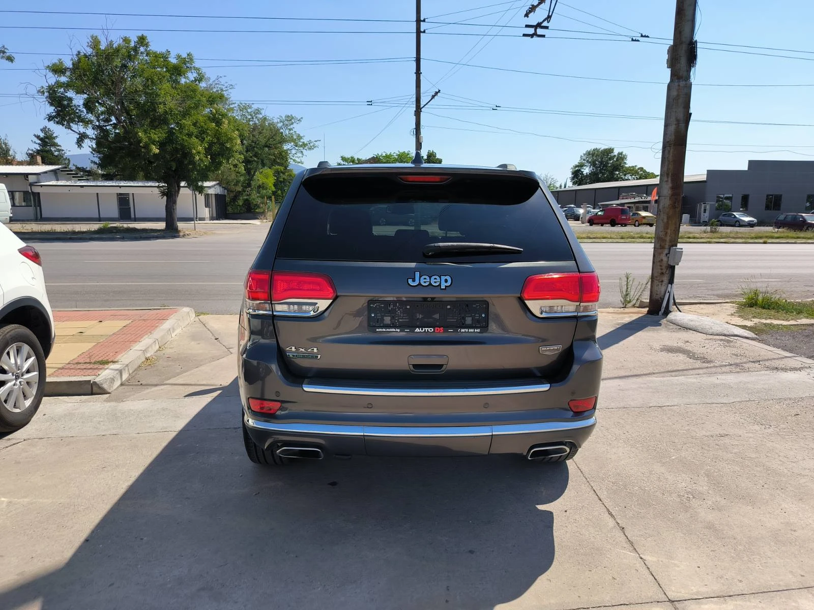 Jeep Grand cherokee 3.0d-Summit-Navi-Keyless-Kamera, снимка 6 - Автомобили и джипове - 55485435