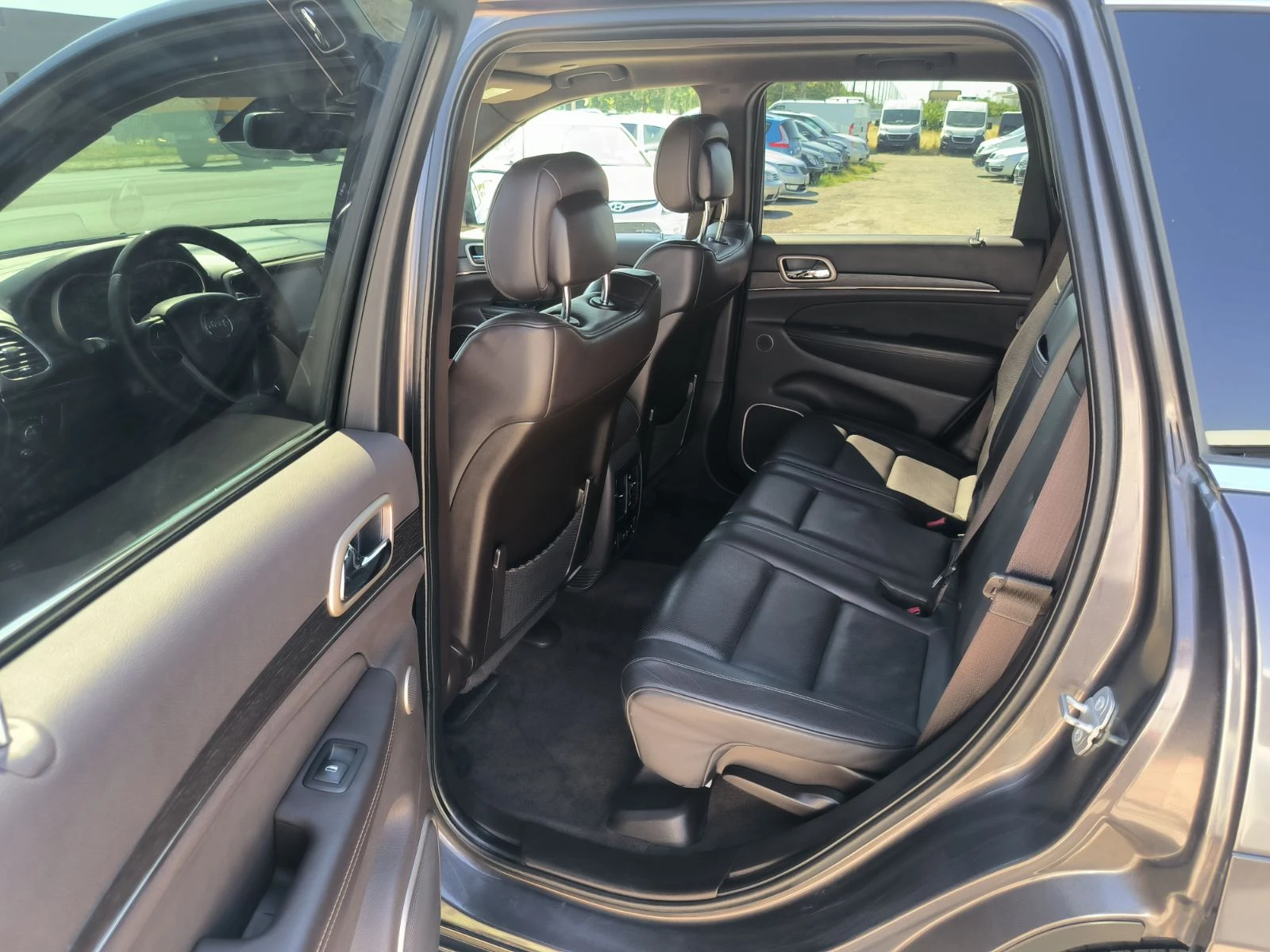 Jeep Grand cherokee 3.0d-Summit-Navi-Keyless-Kamera, снимка 16 - Автомобили и джипове - 55485435