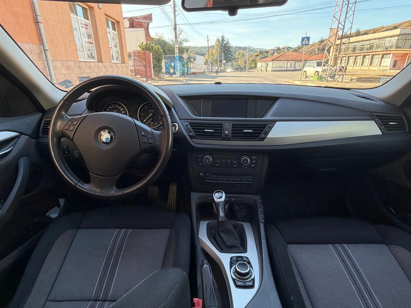 BMW X1, снимка 6 - Автомобили и джипове - 56339197