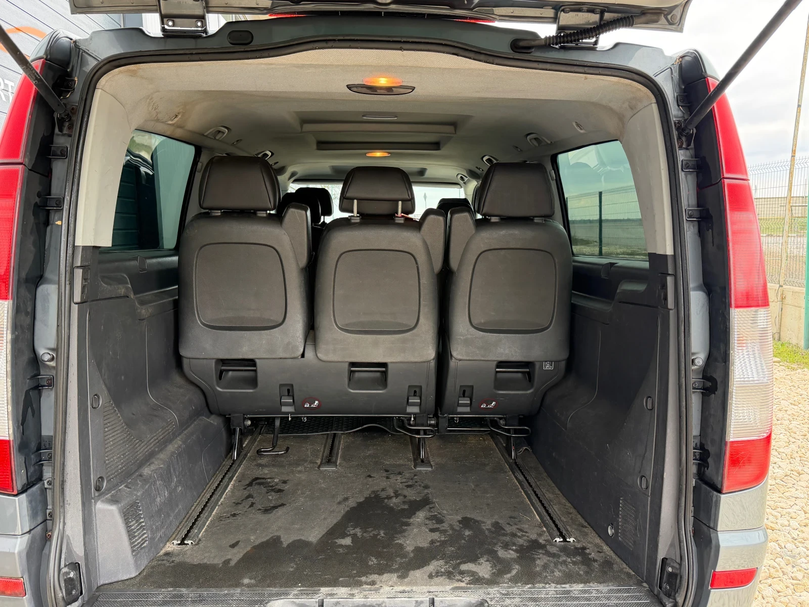 Mercedes-Benz Vito 113 CDI 2011 8 + 1 души, снимка 17 - Бусове и автобуси - 53906421