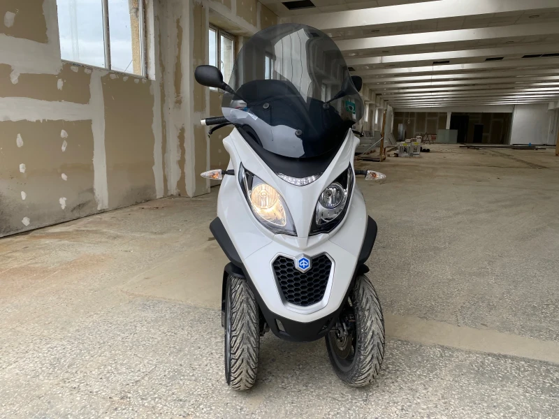 Piaggio Mp3 300 бизнес, снимка 2 - Мотоциклети и мототехника - 51877835