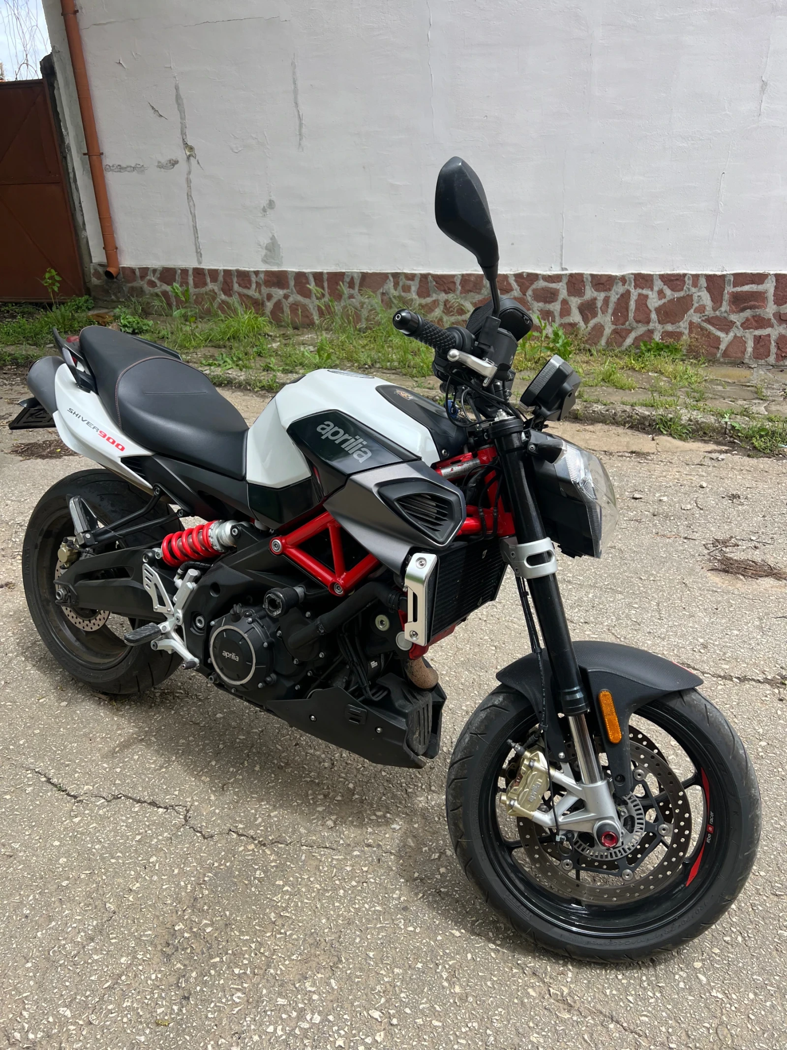 Aprilia Shiver Streetfighter