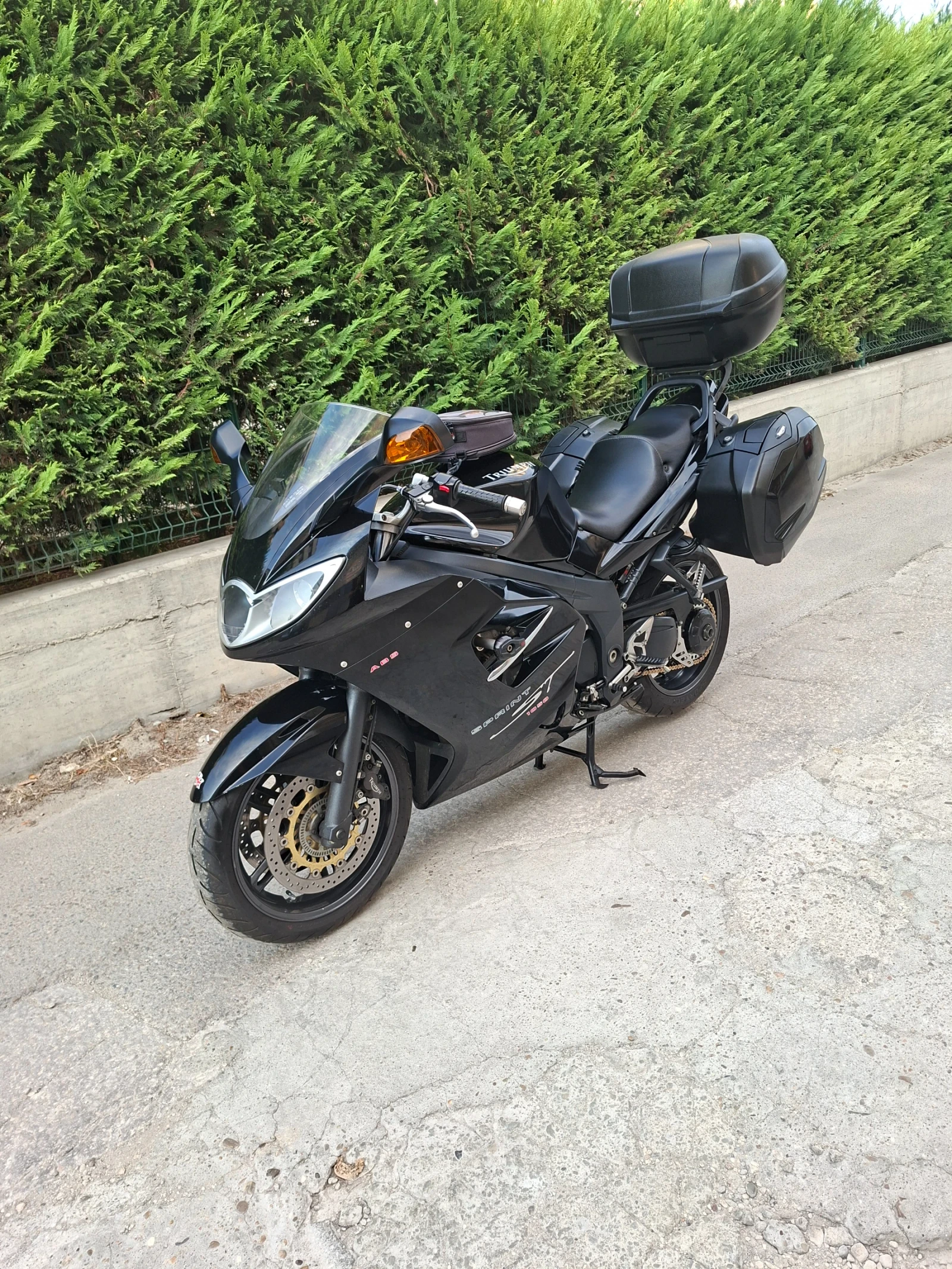 Triumph Sprint Triumph sprint st 1050 