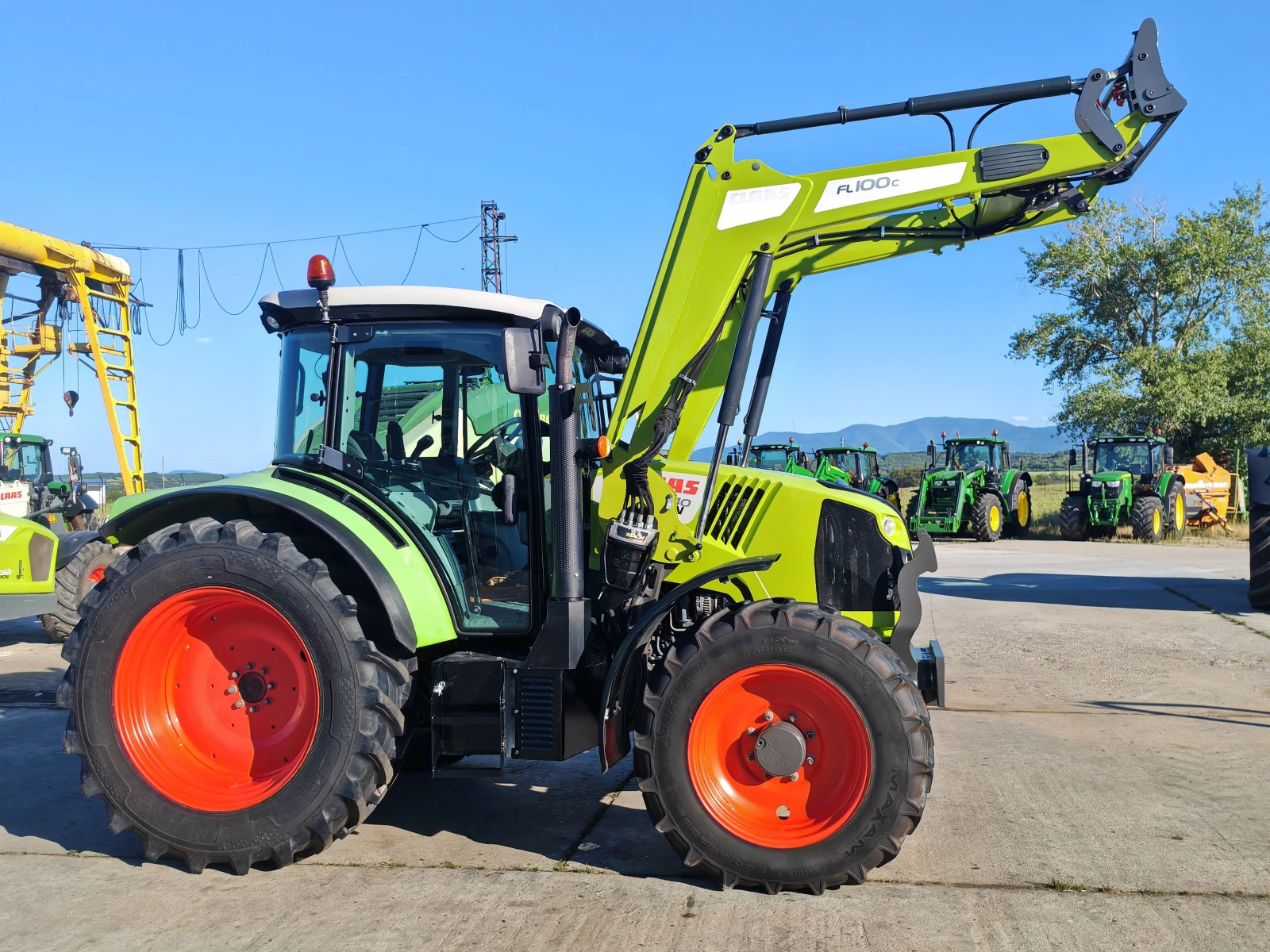 Трактор Claas Arion 440  лизинг с първоначална вноска 20 %, снимка 4 - Селскостопанска техника - 54717692