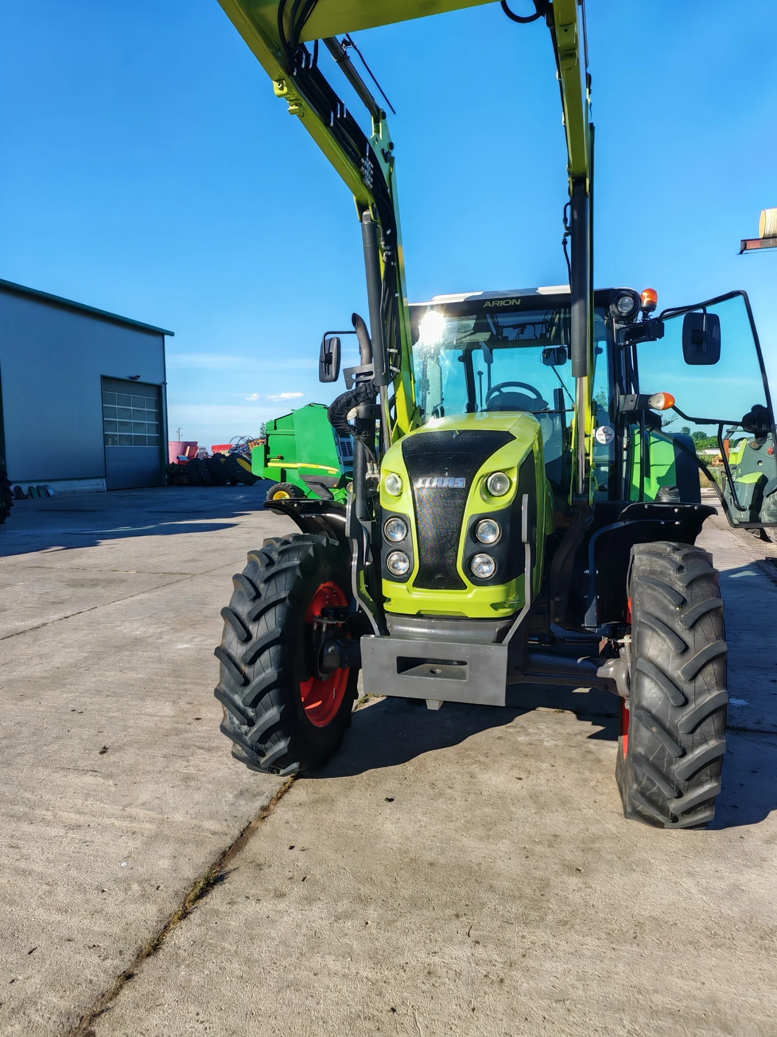 Трактор Claas Arion 440  лизинг с първоначална вноска 20 %, снимка 3 - Селскостопанска техника - 54717692