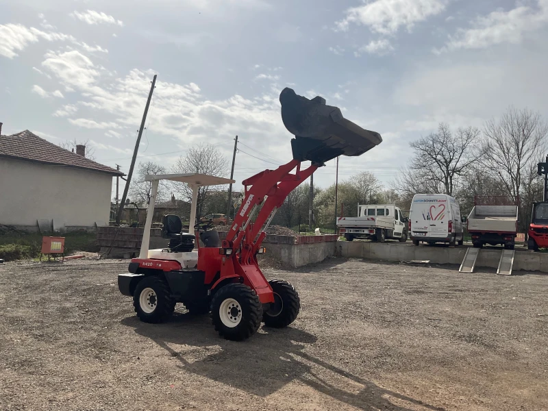 Мини челни товарачи Kubota R420 вилици и кофа , снимка 4 - Индустриална техника - 49679229