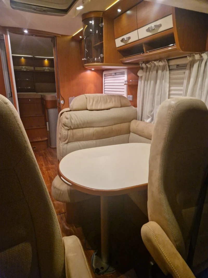 Кемпер HYMER / ERIBA B 678, снимка 10 - Каравани и кемпери - 55044704