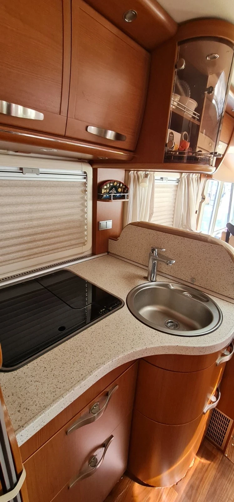 Кемпер HYMER / ERIBA B 678, снимка 6 - Каравани и кемпери - 55044704