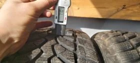 Гуми Зимни 225/60R16, снимка 4