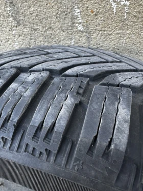 Гуми Зимни 225/55R17, снимка 4