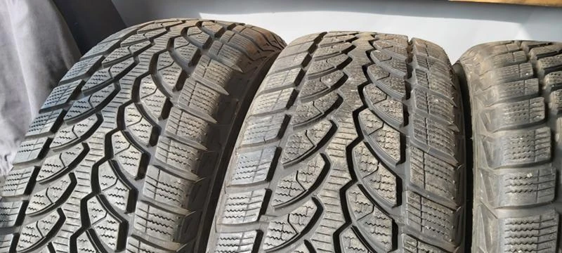 Гуми Зимни 225/60R16, снимка 2 - Гуми и джанти - 31996824