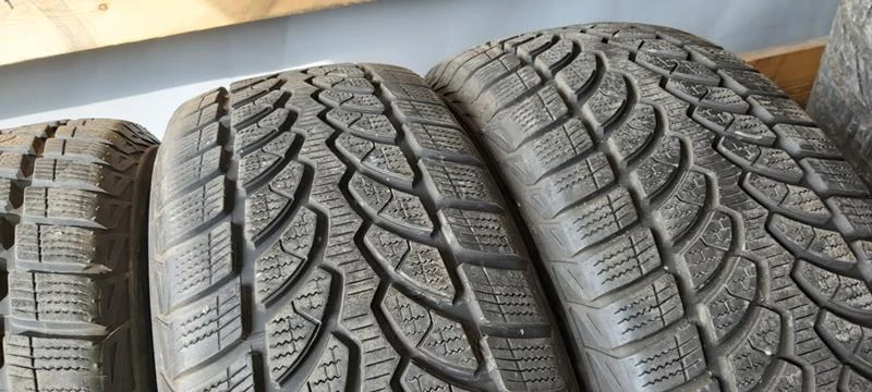 Гуми Зимни 225/60R16, снимка 3 - Гуми и джанти - 31996824