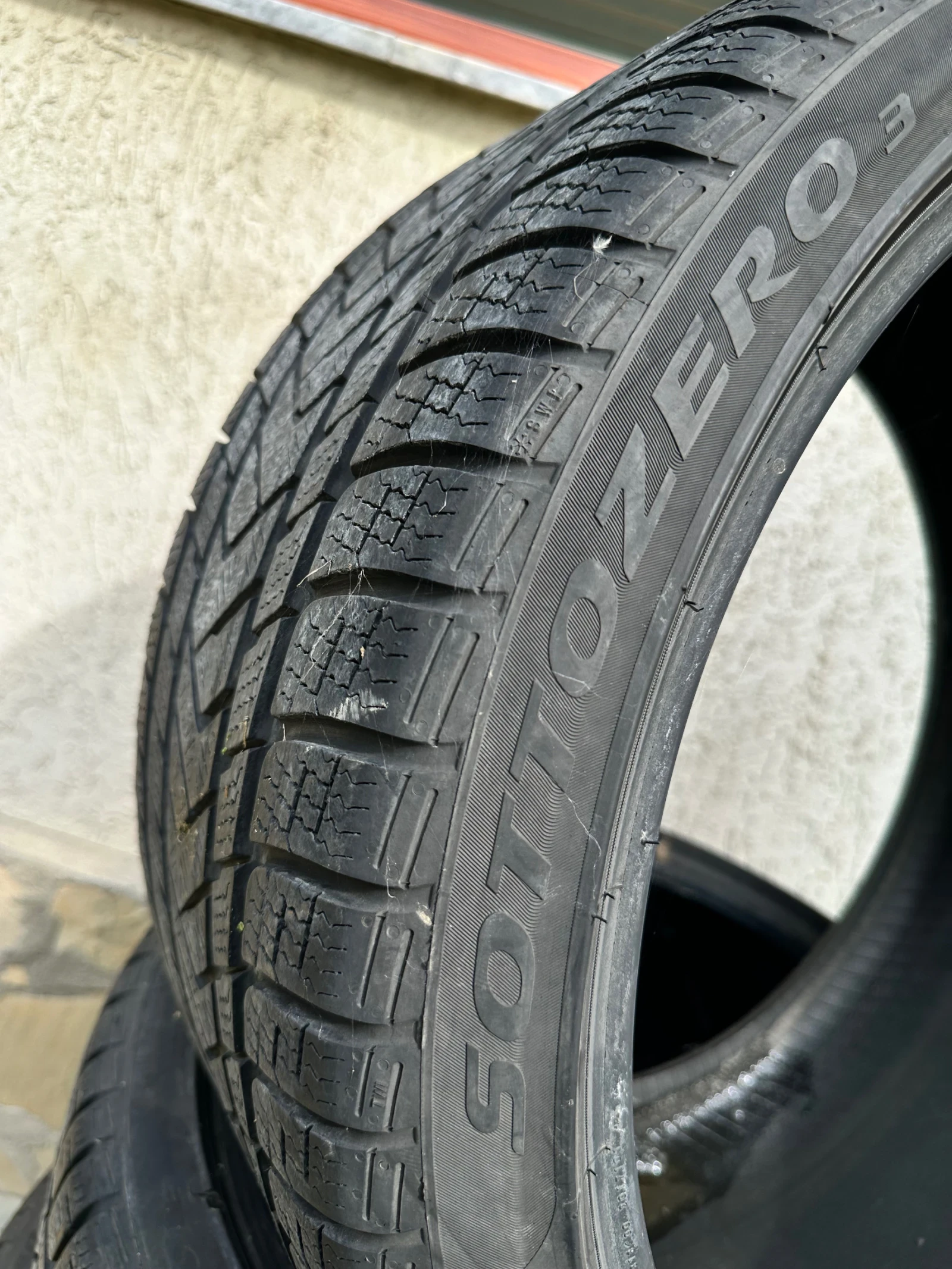 Гуми Зимни 285/30R20, снимка 5 - Гуми и джанти - 56258848