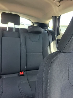 Volvo V40 Cross Country, снимка 7