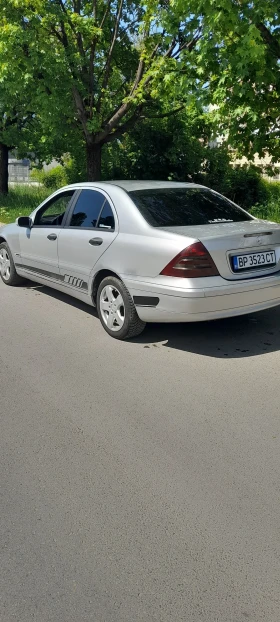 Mercedes-Benz 220 2.2 | Mobile.bg � ����� ������ 4