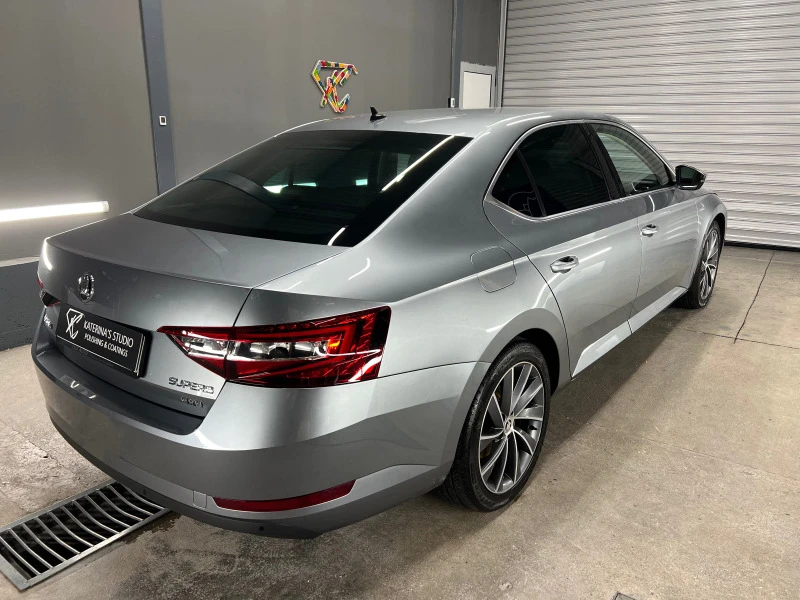 Skoda Superb Laurin&Klement, снимка 6 - Автомобили и джипове - 47381125