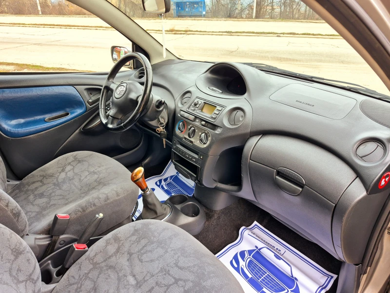 Toyota Yaris 1.4 D4D , снимка 15 - Автомобили и джипове - 48586424