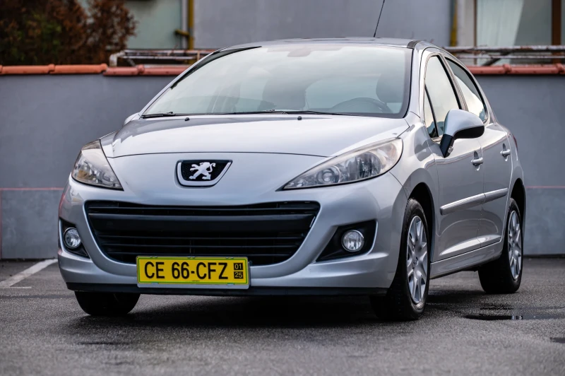 Peugeot 207 1.4i 75кс Facelift, снимка 7 - Автомобили и джипове - 48773542