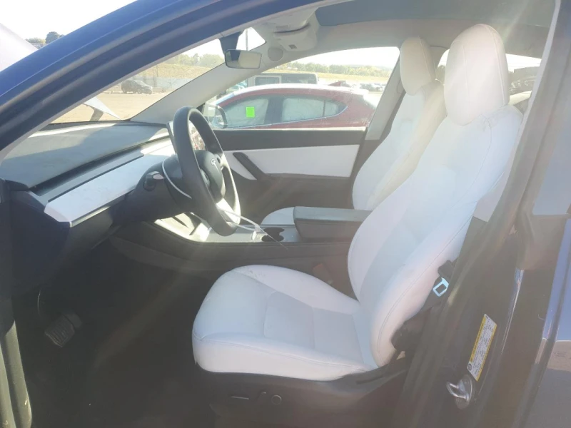 Tesla Model Y Dual Motor Long Range, снимка 7 - Автомобили и джипове - 52713744