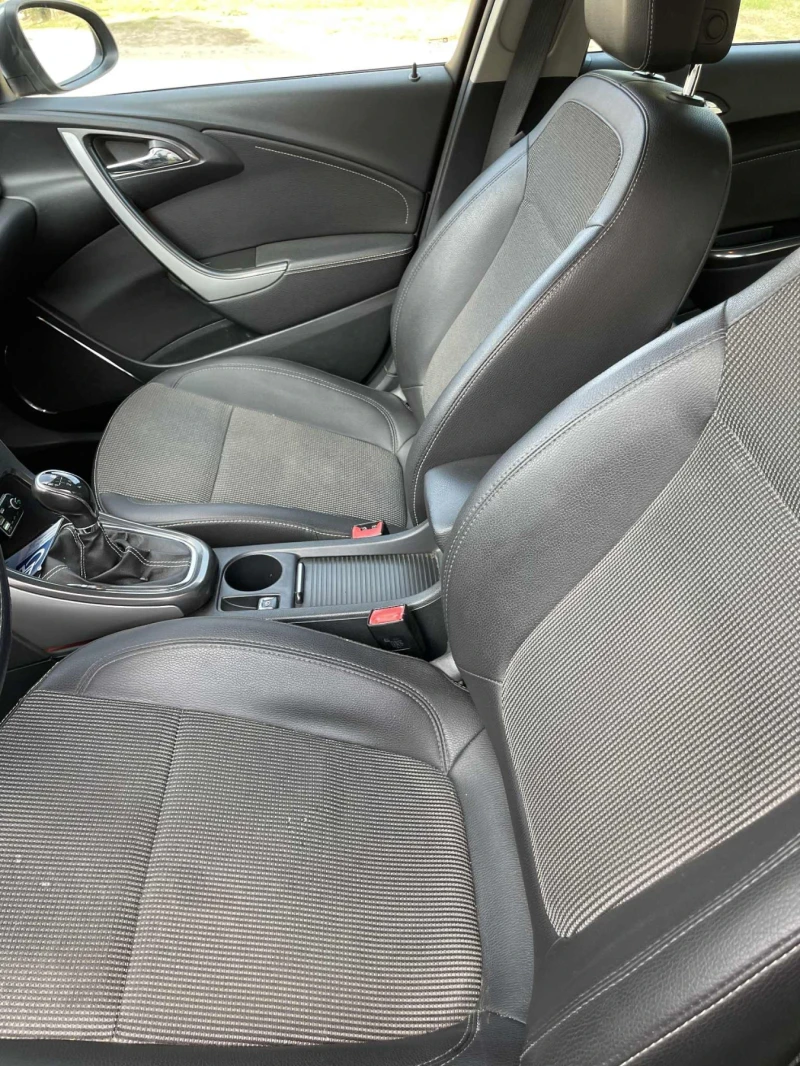 Opel Astra 1.7CDTI, снимка 6 - Автомобили и джипове - 53111349