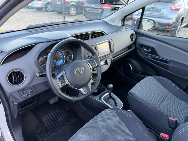 Toyota Yaris 1.5 hybrid/75hp/NAVI/EVRO6/, снимка 10 - Автомобили и джипове - 53118824