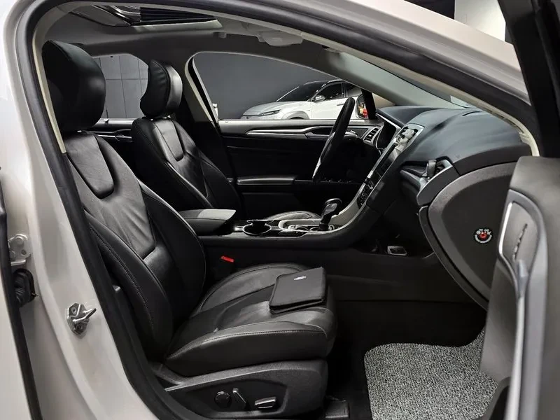 Ford Mondeo 2.0 TDCI, снимка 10 - Автомобили и джипове - 53725417