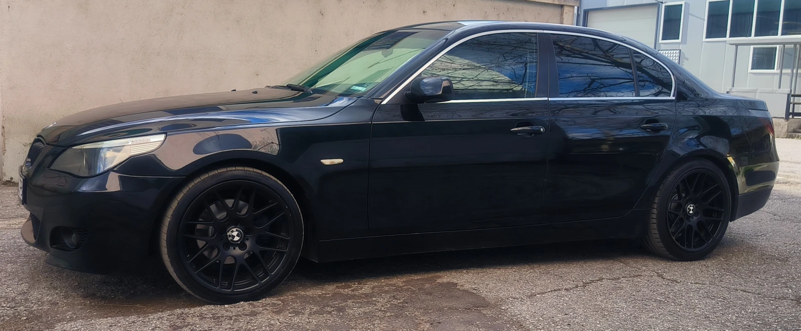 BMW 525  - изображение 2