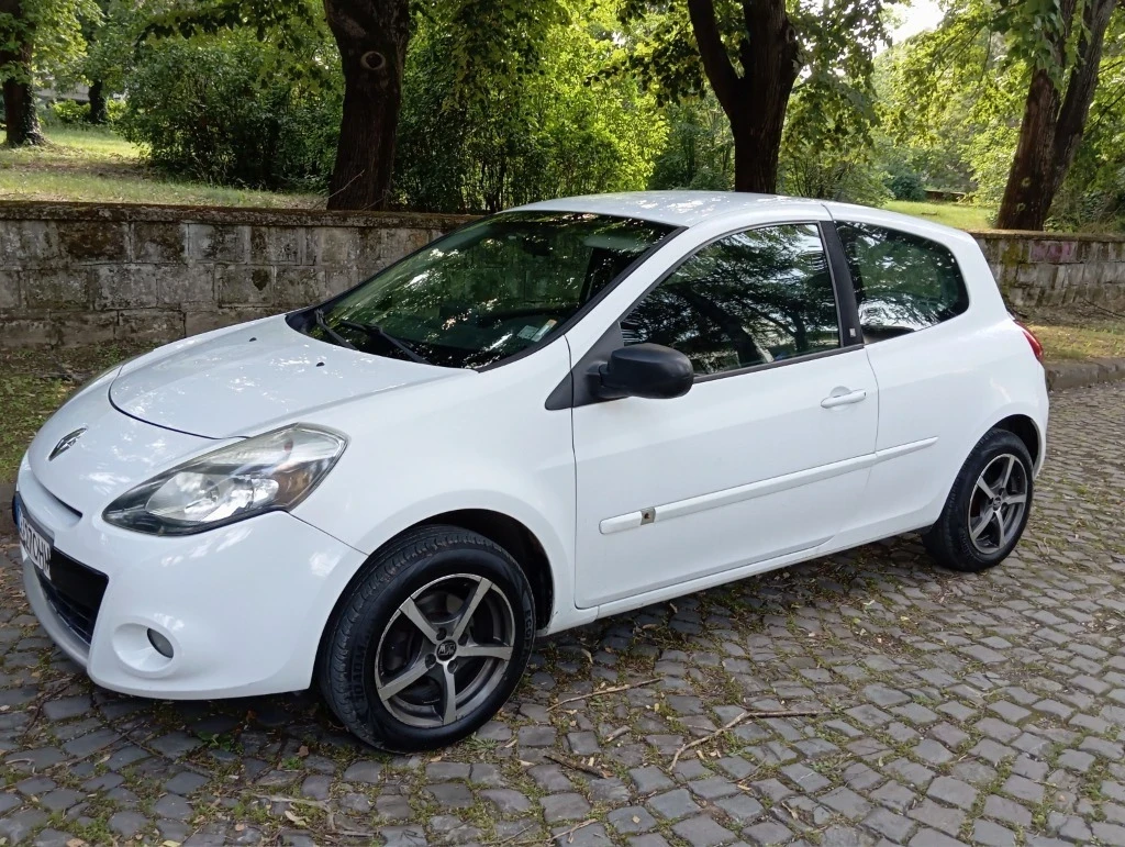 Renault Clio 1.2 75к.с - изображение 3