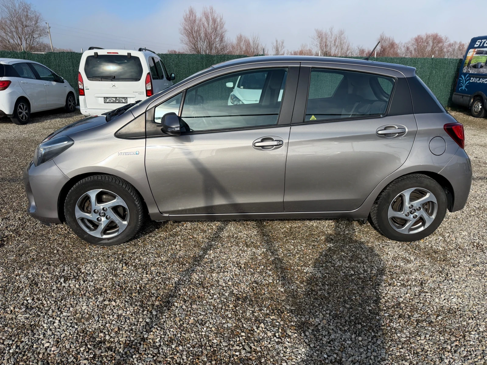 Toyota Yaris 1.5 hybrid/75hp/NAVI/EVRO6/ - изображение 7