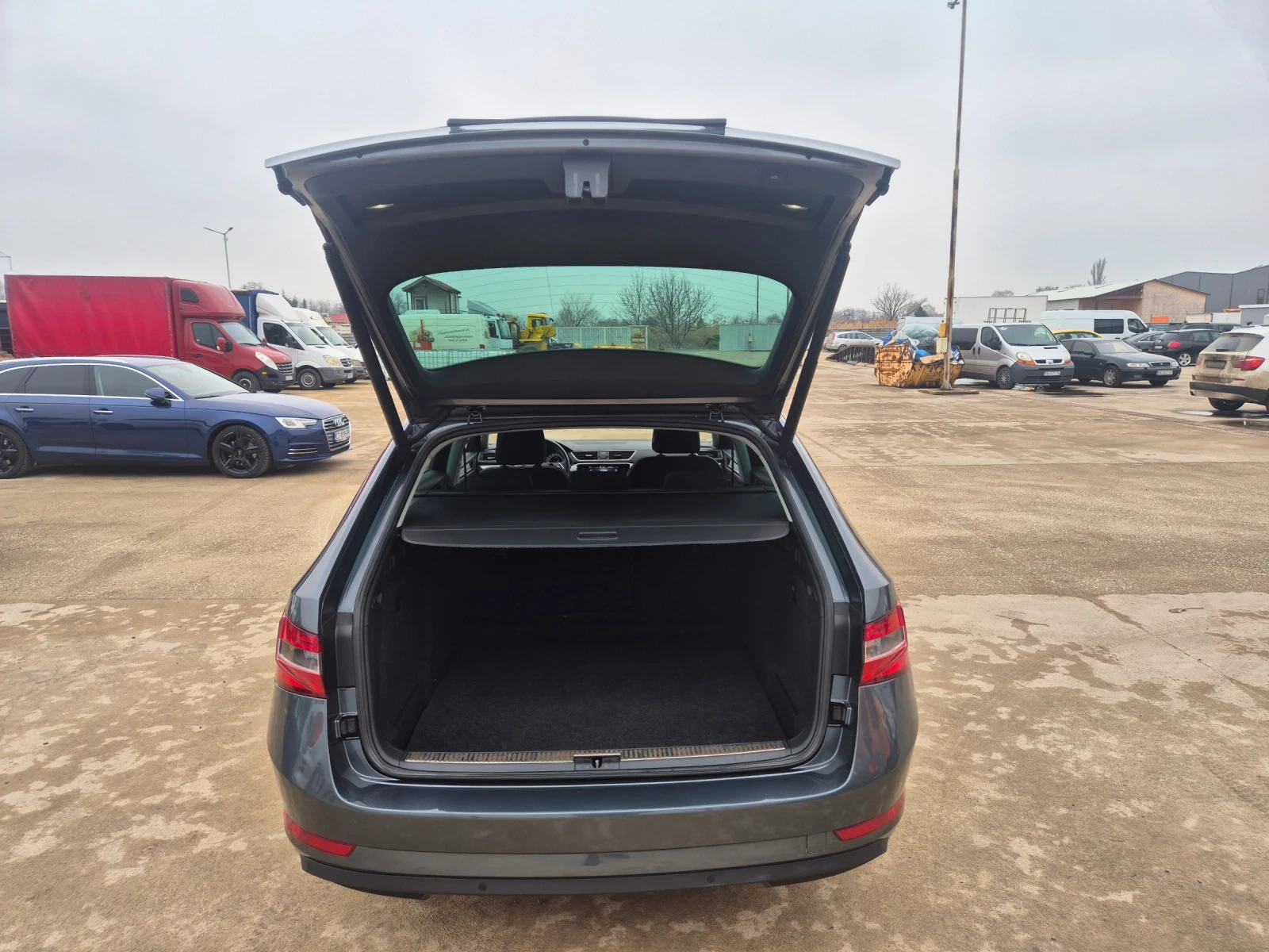 Skoda Superb | Mobile.bg � ����������� 13