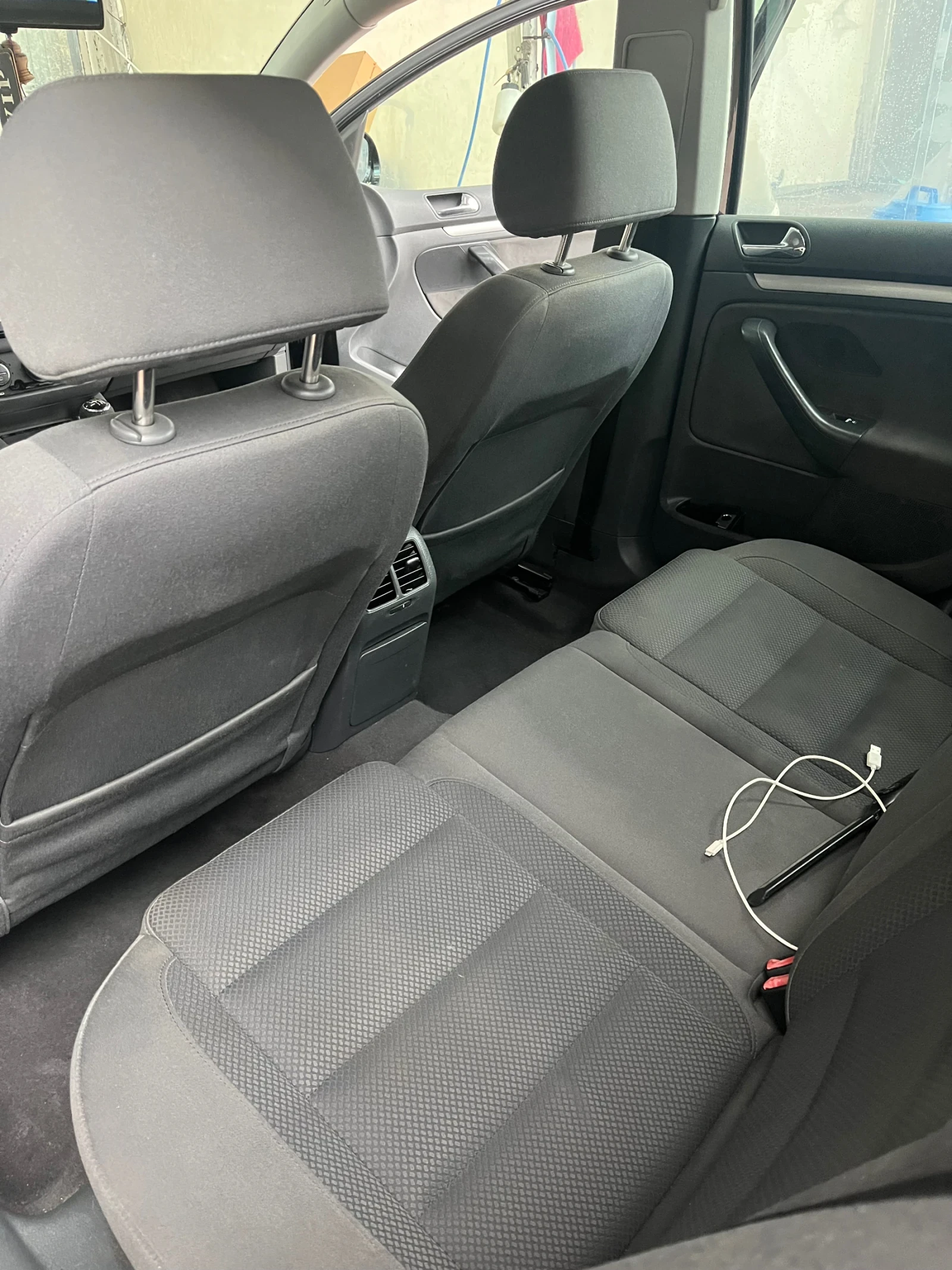 VW Golf 2.0 TDI 140 �.�.  | Mobile.bg � ����������� 9