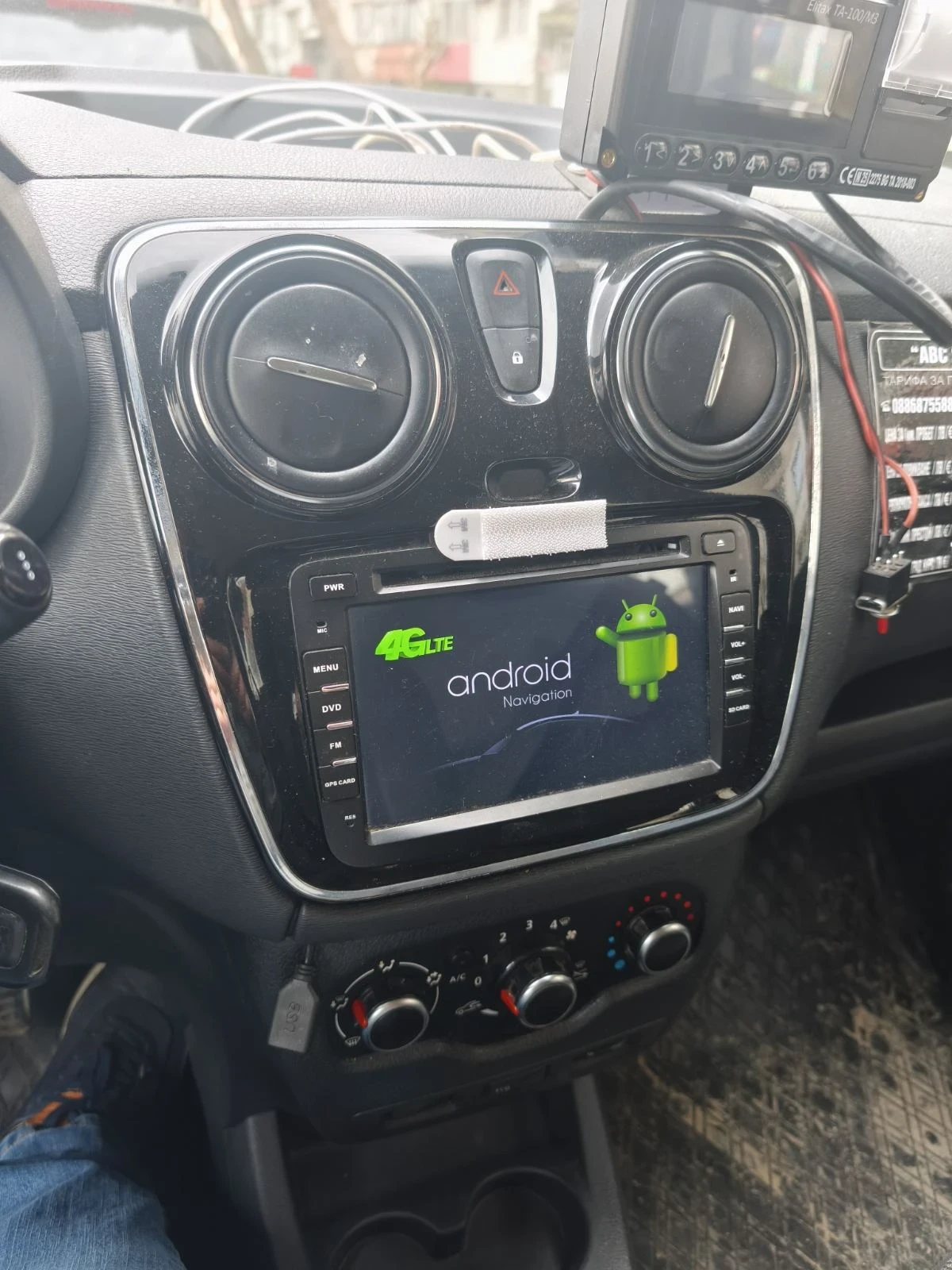 Dacia Lodgy, снимка 3 - Автомобили и джипове - 53569902