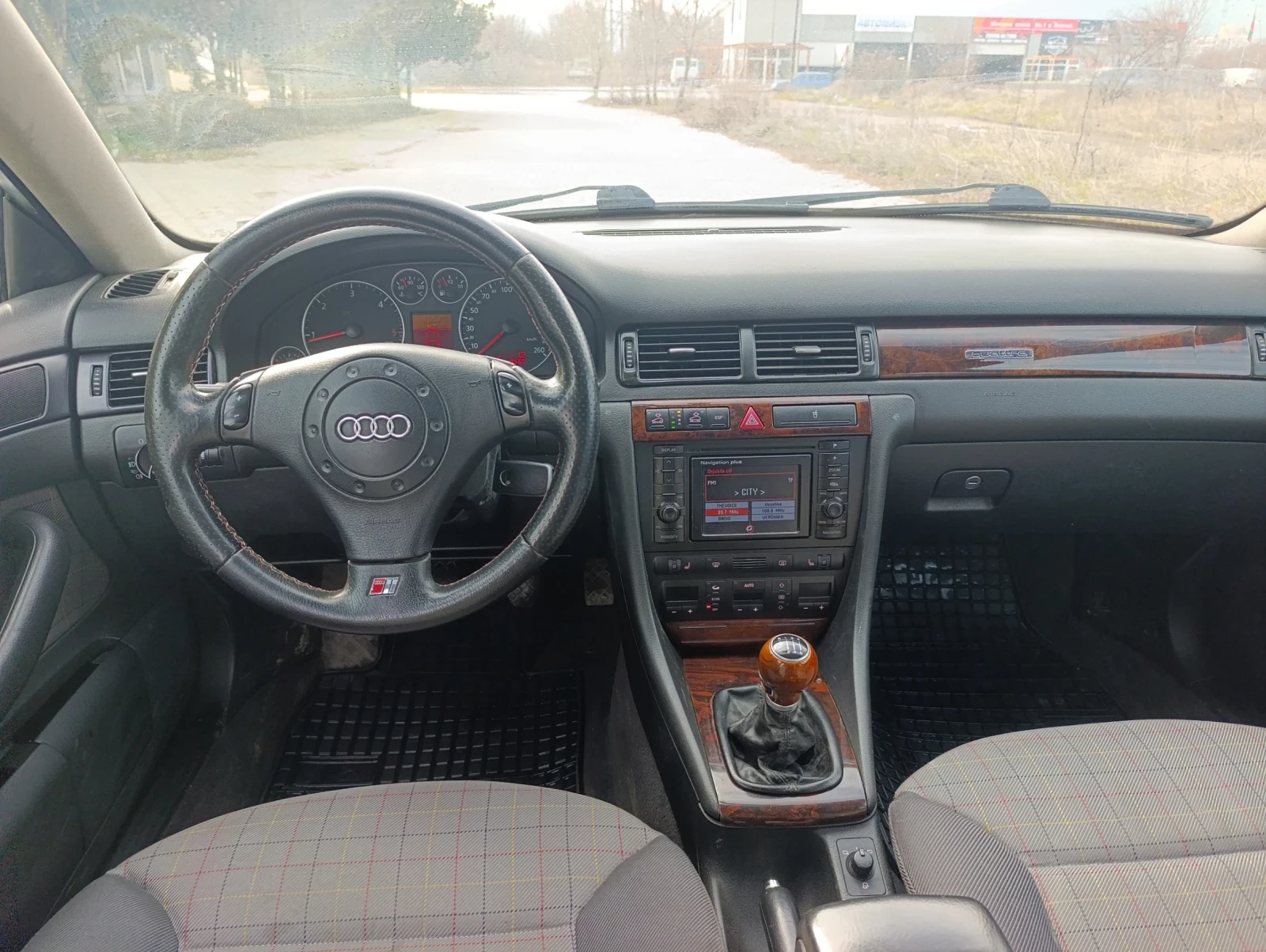 Audi A6 Allroad 2.5 TDI Quattro Ръчка, снимка 5 - Автомобили и джипове - 53685608