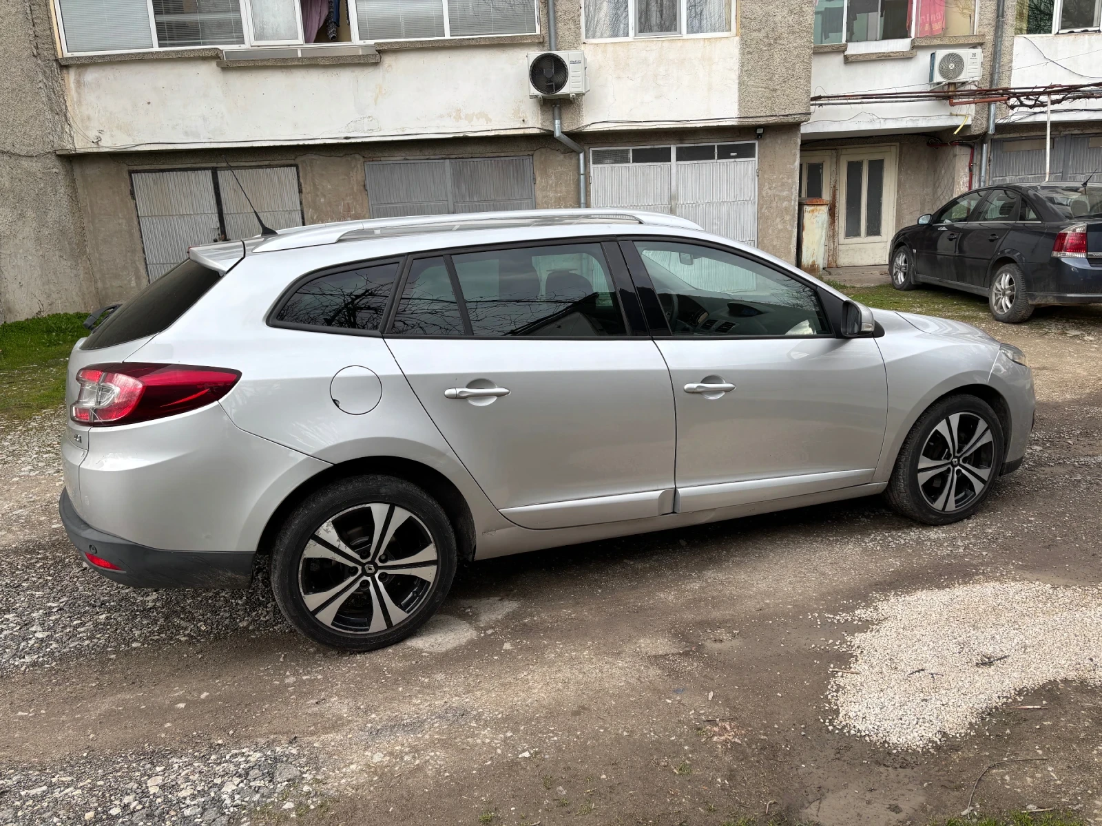 Renault Megane 1.5dci 110кс.Автоматик Фейс, снимка 7 - Автомобили и джипове - 53981255